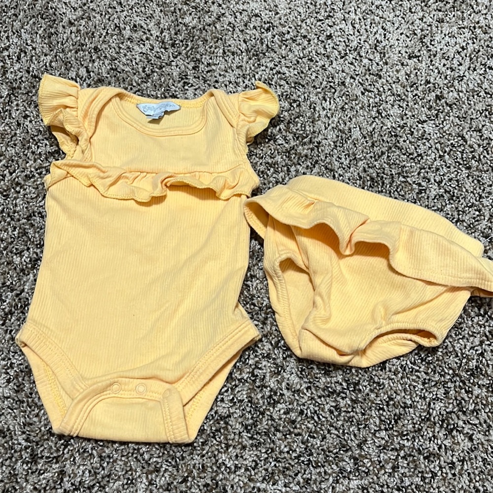 Emily and Oliver summer outfit